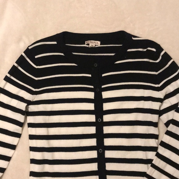 NEW| Merona woman’s sweater - Picture 2 of 3